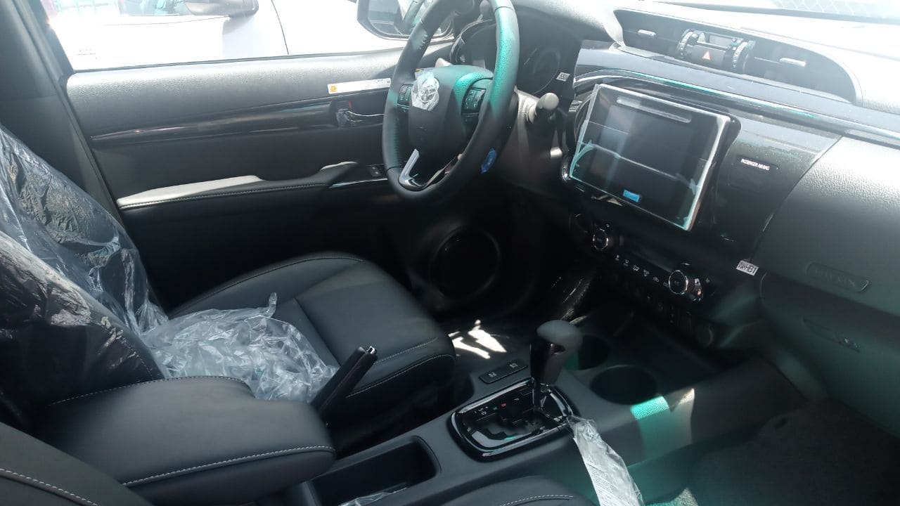 Toyota Hilux Revo 2020 Interior 1