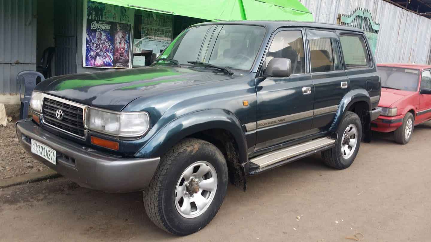 Toyota Land Cruiser Left Side