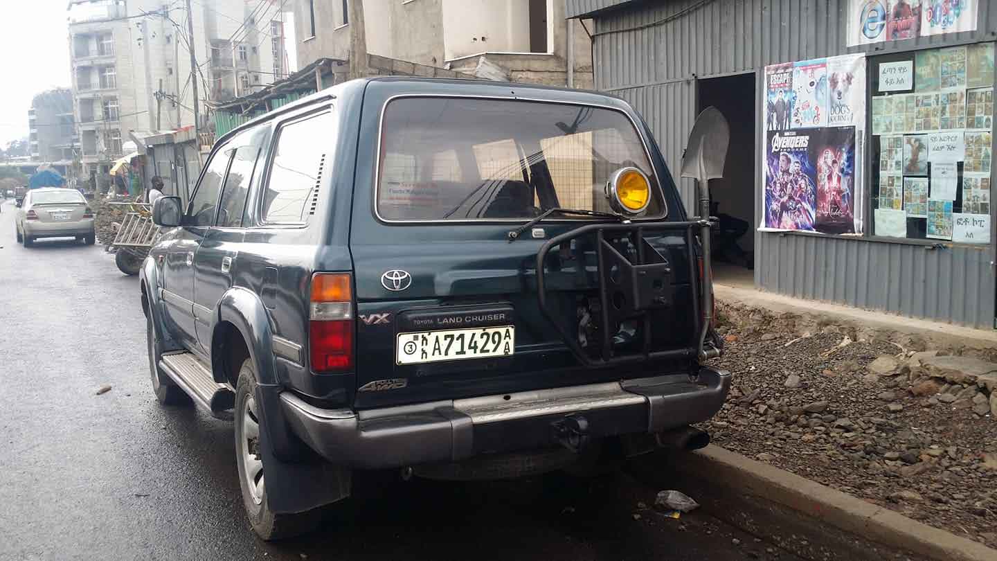 Toyota Land Cruiser Back Side