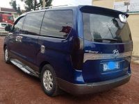 Hyundai Grand Starex Back