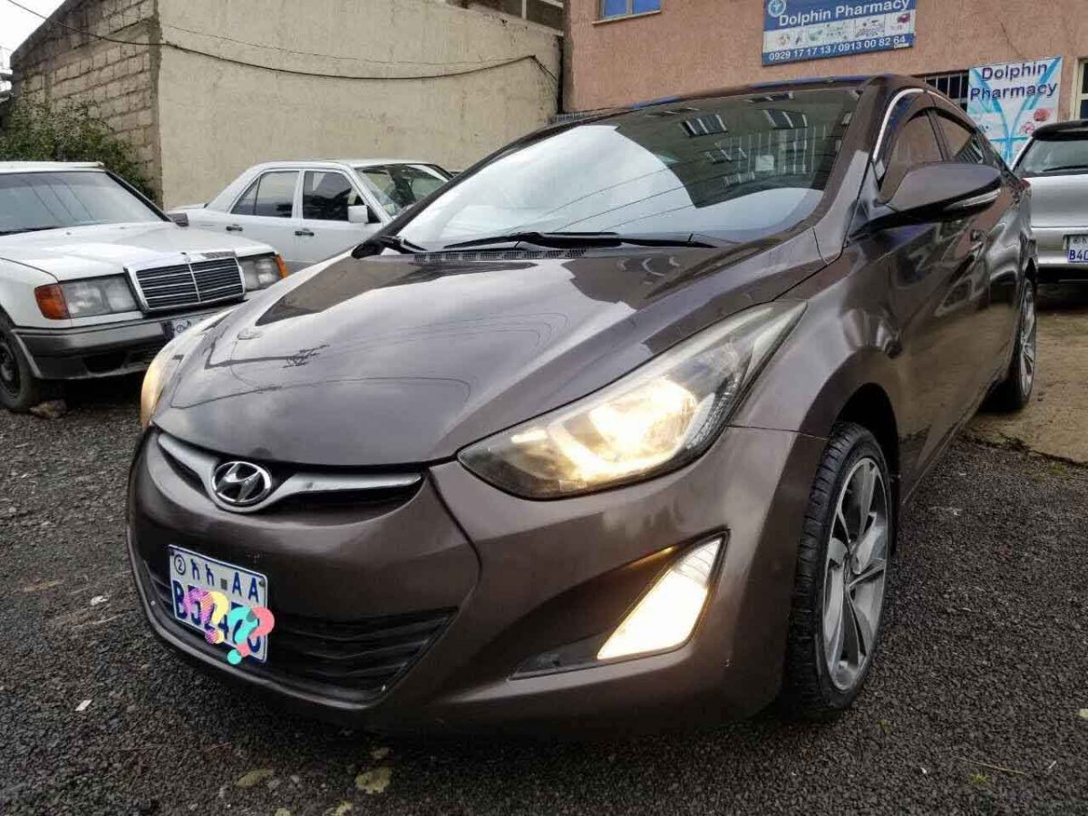 Hyundai Elantra Front