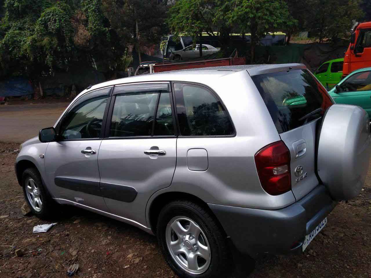 Toyota Rav4 Left Side