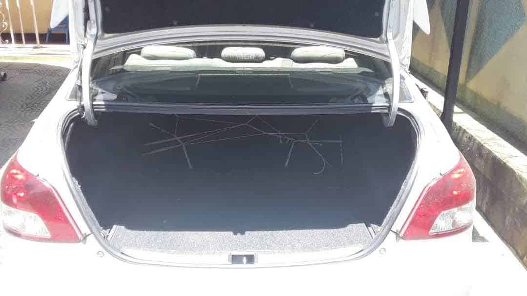 Toyota Yaris 2007 Trunk